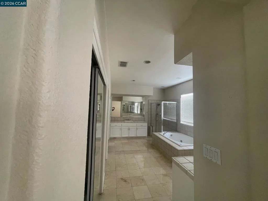 2096 Goldpine Way, Antioch, California 94509 home-pic-13