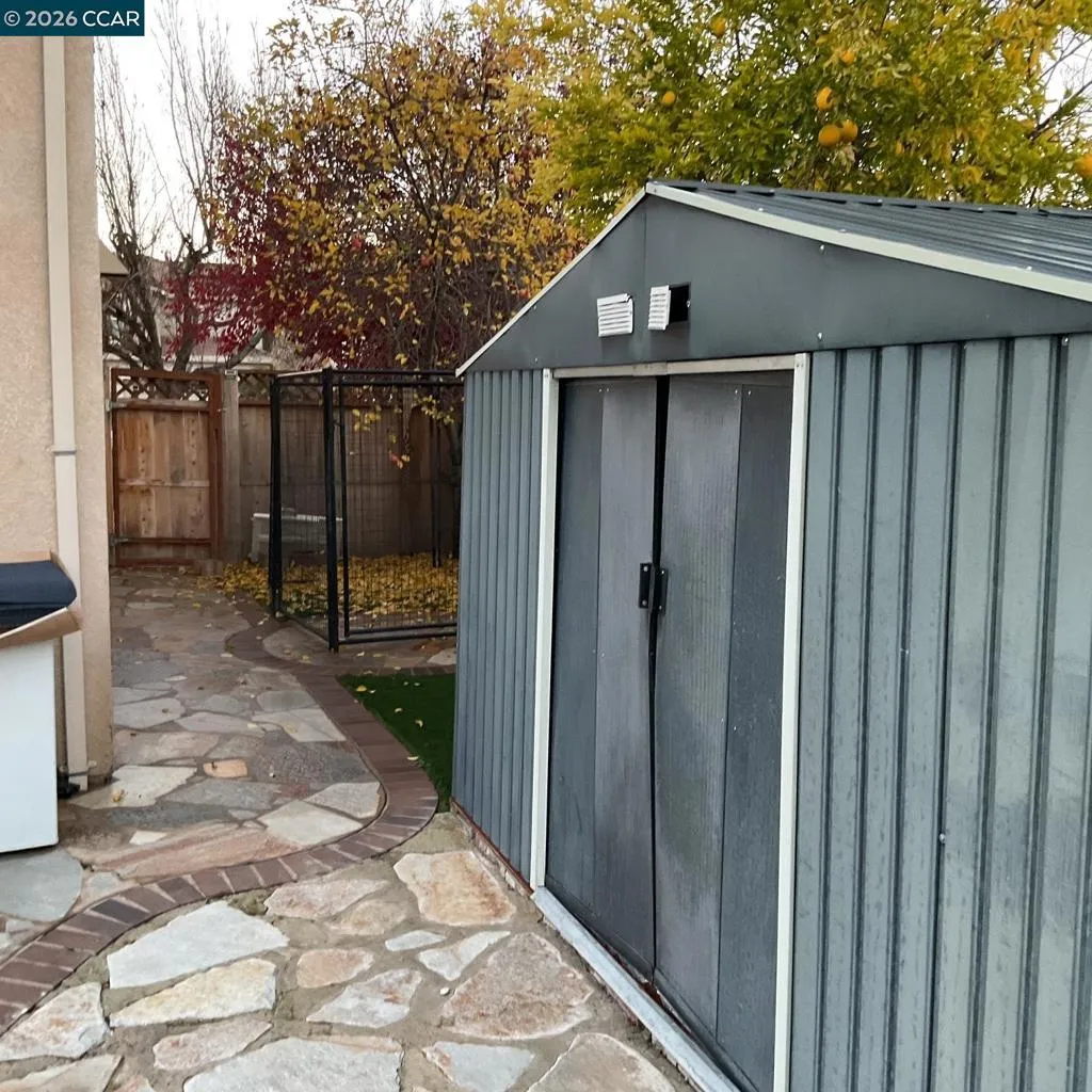 2096 Goldpine Way, Antioch, California 94509 home-pic-9