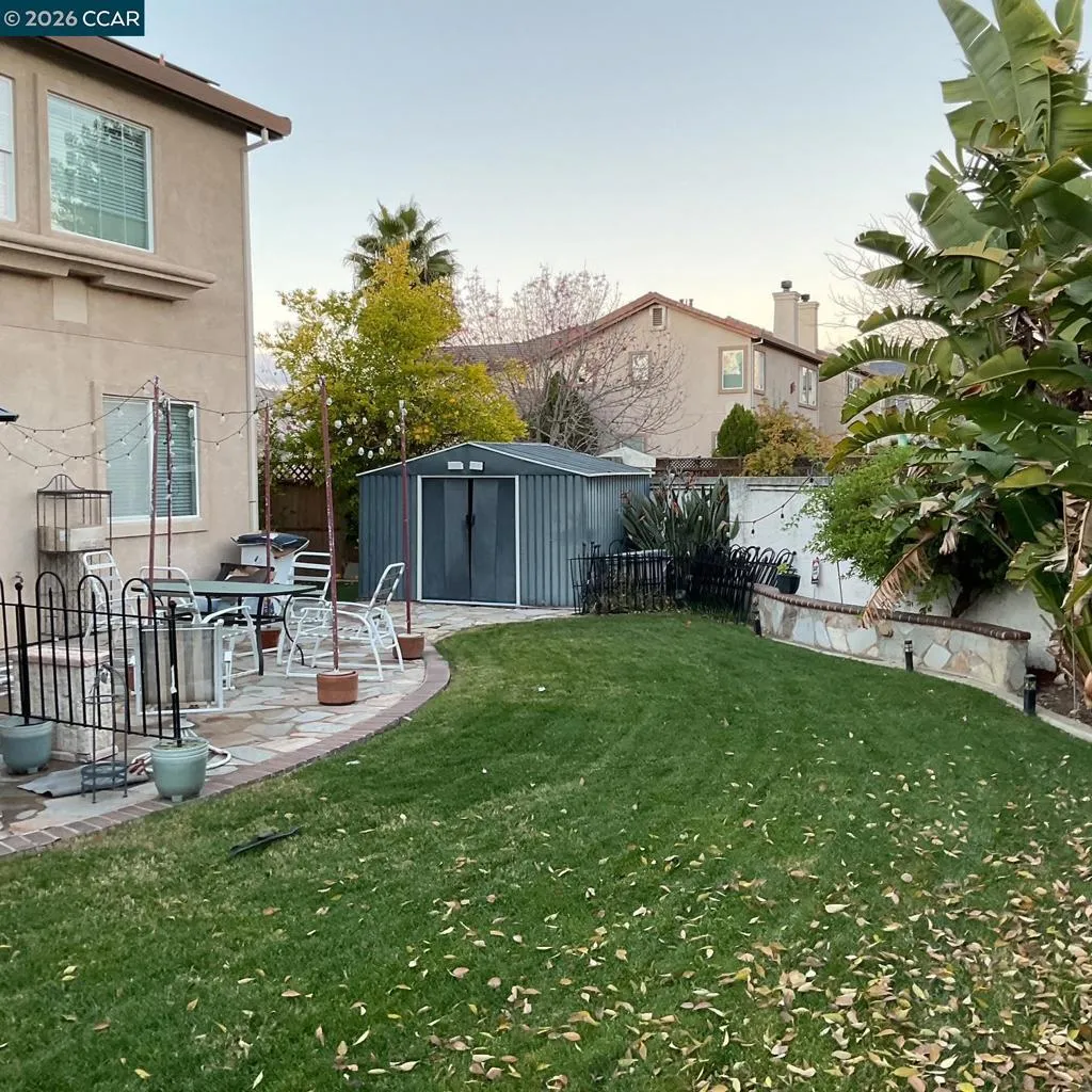2096 Goldpine Way, Antioch, California 94509 home-pic-6