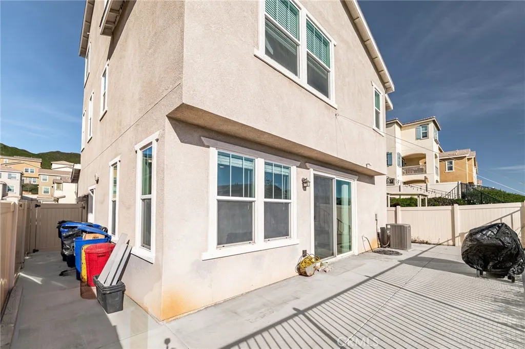 7404 Hawkeye Ridge Road, Jurupa Valley, California 92509 home-pic-32