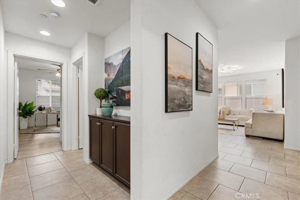 14375 Penn Foster, Chino, California 91710 home-pic-4
