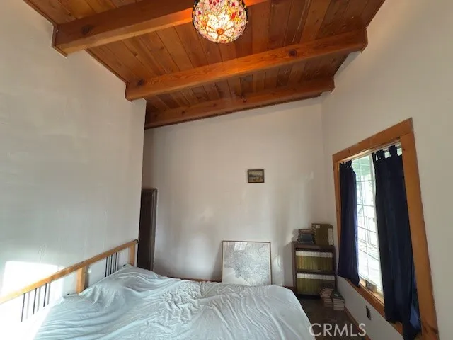 33058 Juniper Lane, Green Valley Lake, California 92341 home-pic-17