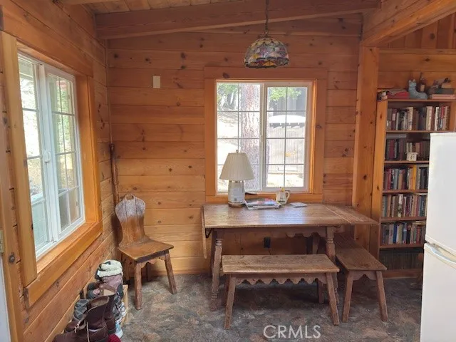 33058 Juniper Lane, Green Valley Lake, California 92341 home-pic-10