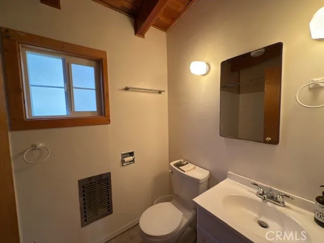33058 Juniper Lane, Green Valley Lake, California 92341 home-pic-12