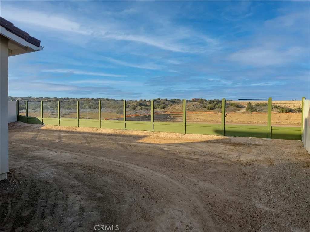 17136 Kent Street, Hesperia, California 92345 home-pic-3