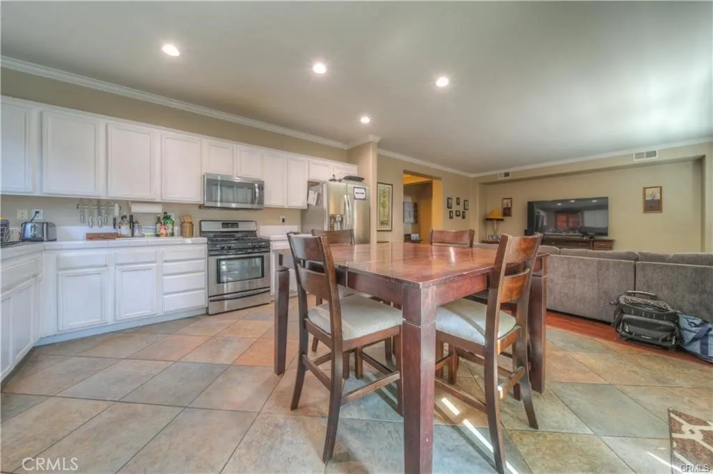 3039 Bearberry Court, Perris, California 92571 home-pic-3