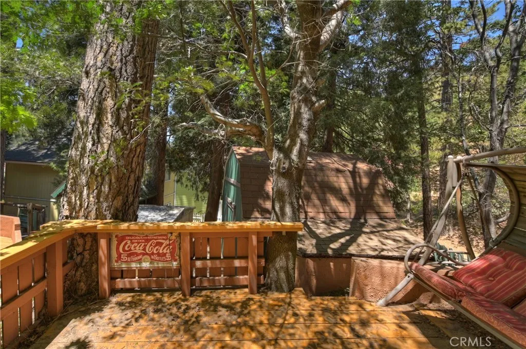 24194 Zurich, Crestline, California 92325 home-pic-17