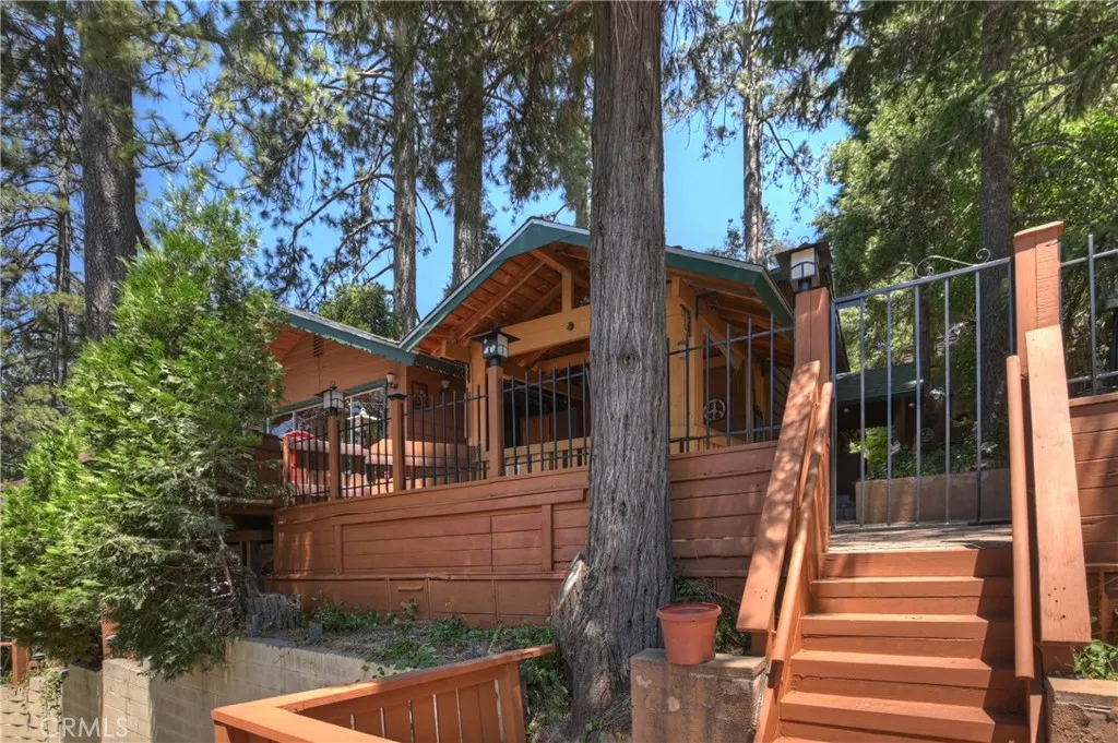 24194 Zurich, Crestline, California 92325 home-pic-7