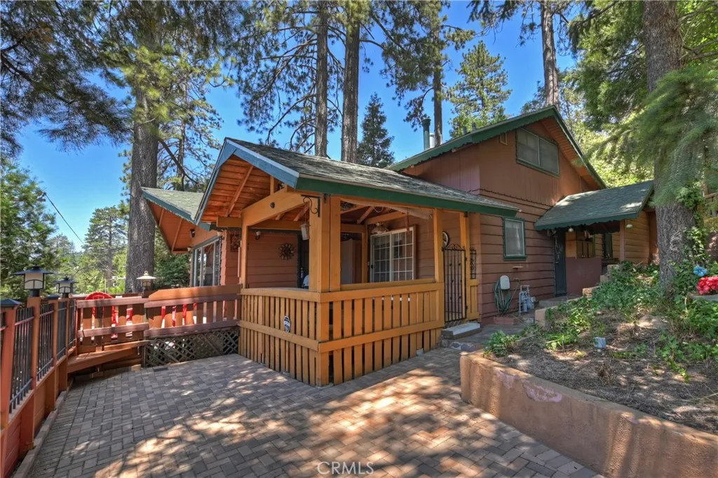 24194 Zurich, Crestline, California 92325 home-pic-5