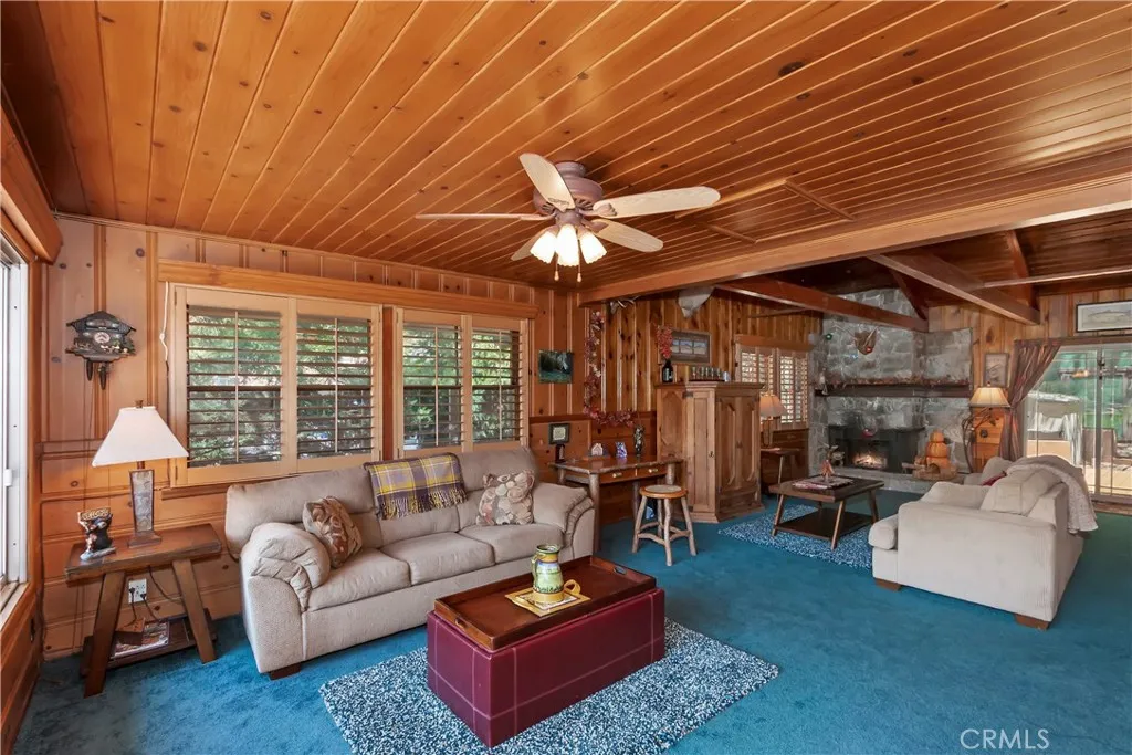 24194 Zurich, Crestline, California 92325 home-pic-28