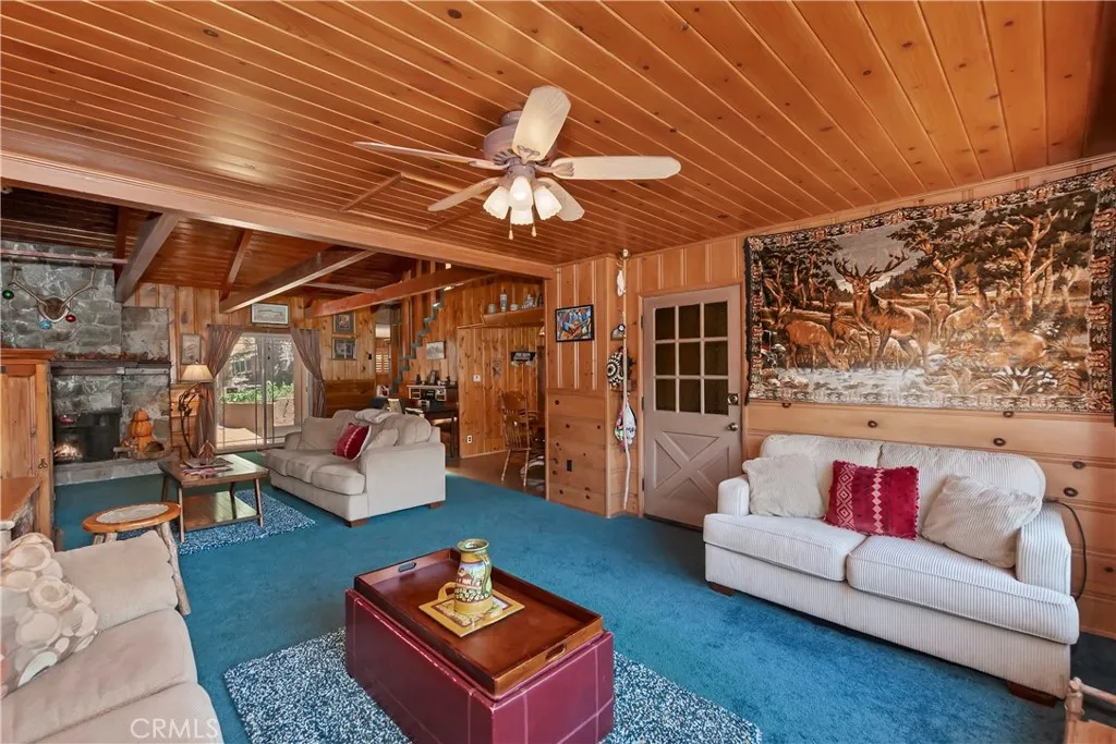 24194 Zurich, Crestline, California 92325 home-pic-27