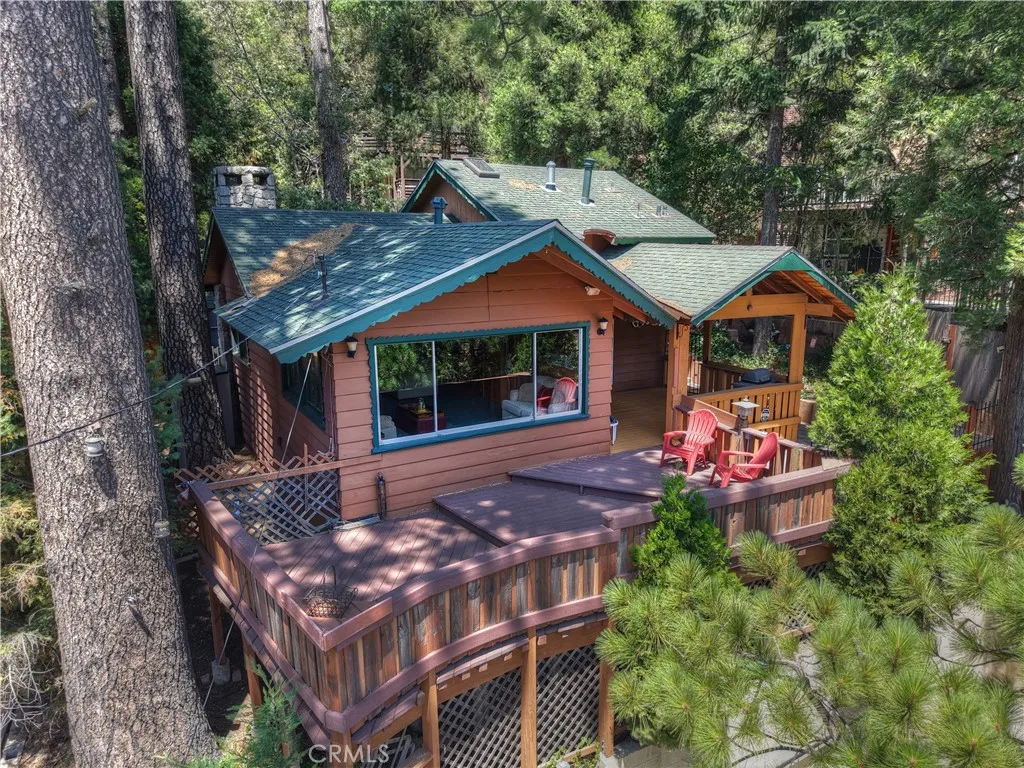 24194 Zurich, Crestline, California 92325 home-pic-1