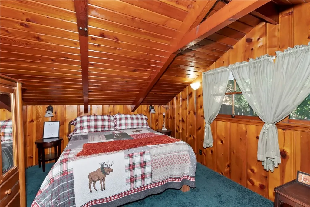 24194 Zurich, Crestline, California 92325 home-pic-41