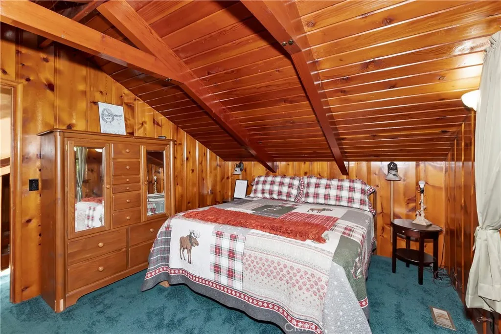 24194 Zurich, Crestline, California 92325 home-pic-42