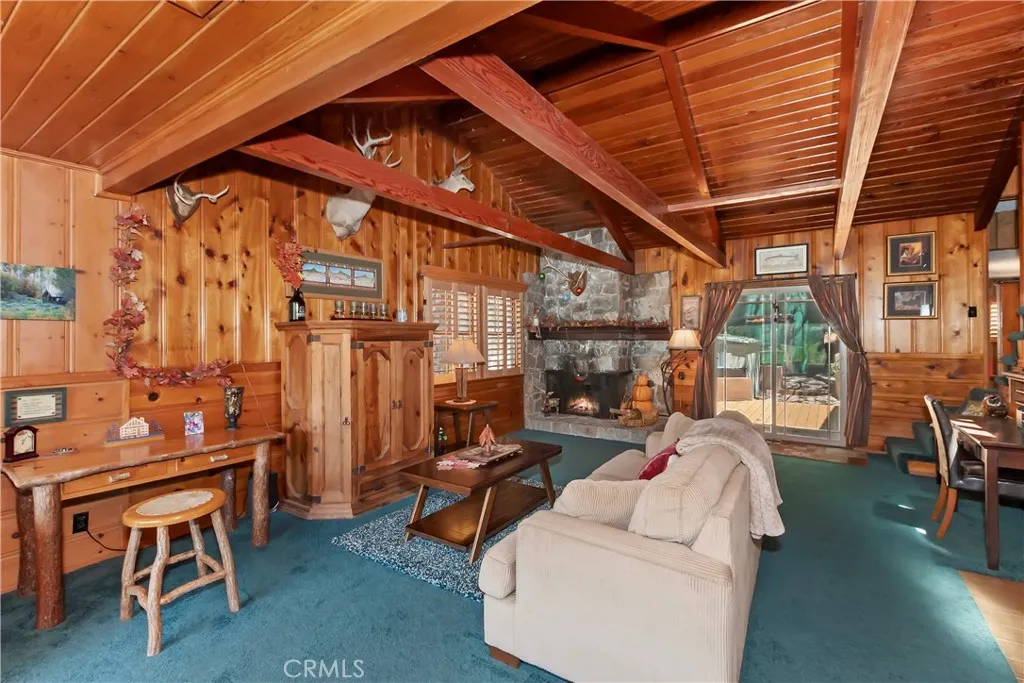 24194 Zurich, Crestline, California 92325 home-pic-29