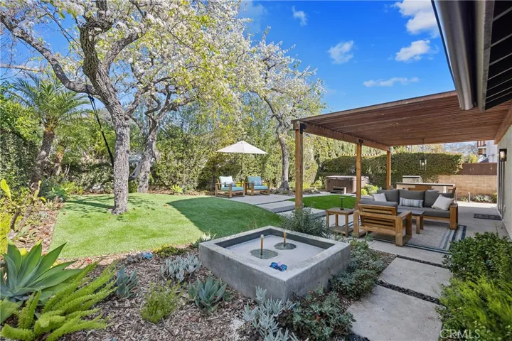 3793 Calle Linda Vista, Newbury Park, California 91320