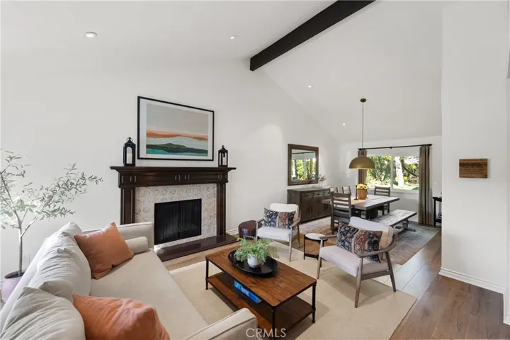 3793 Calle Linda Vista, Newbury Park, California 91320