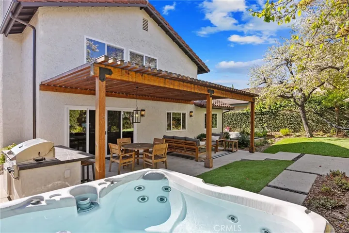 3793 Calle Linda Vista, Newbury Park, California 91320