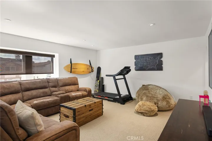 3793 Calle Linda Vista, Newbury Park, California 91320