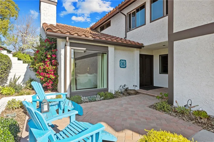 3793 Calle Linda Vista, Newbury Park, California 91320