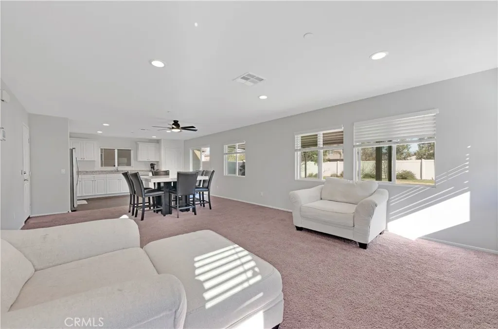 29382 Marblewood Court, Winchester, California 92596 home-pic-16