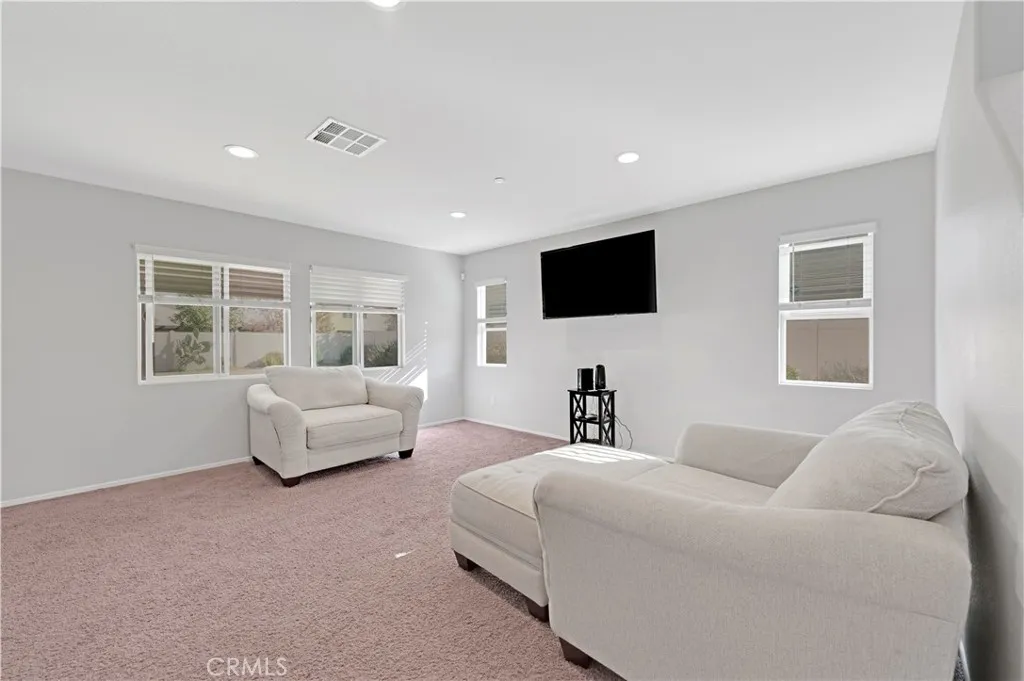 29382 Marblewood Court, Winchester, California 92596 home-pic-15
