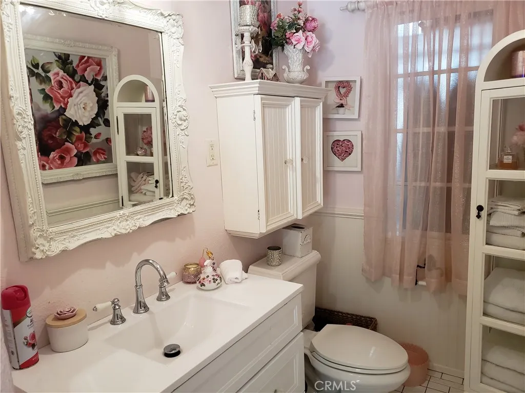 8110 Brownstone Street, Sunland, California 91040 home-pic-32
