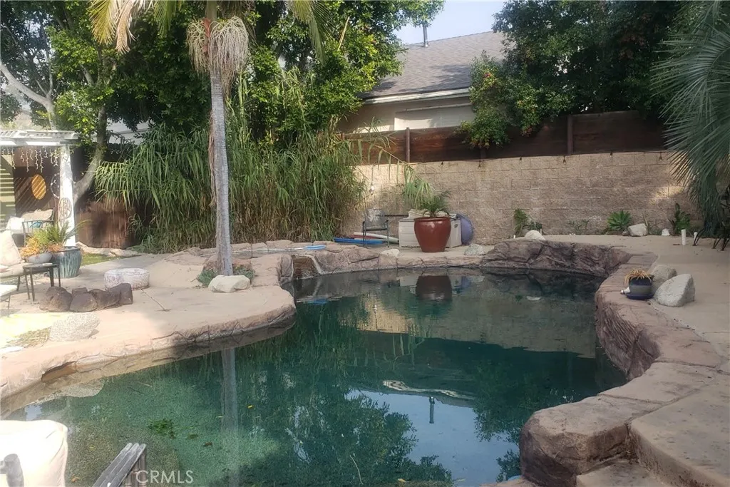 8110 Brownstone Street, Sunland, California 91040 home-pic-18