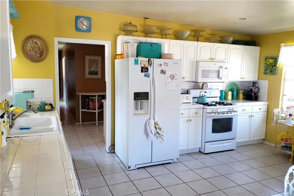 8110 Brownstone Street, Sunland, California 91040 home-pic-23