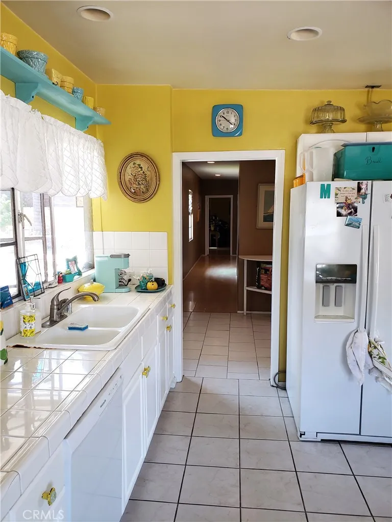 8110 Brownstone Street, Sunland, California 91040 home-pic-24