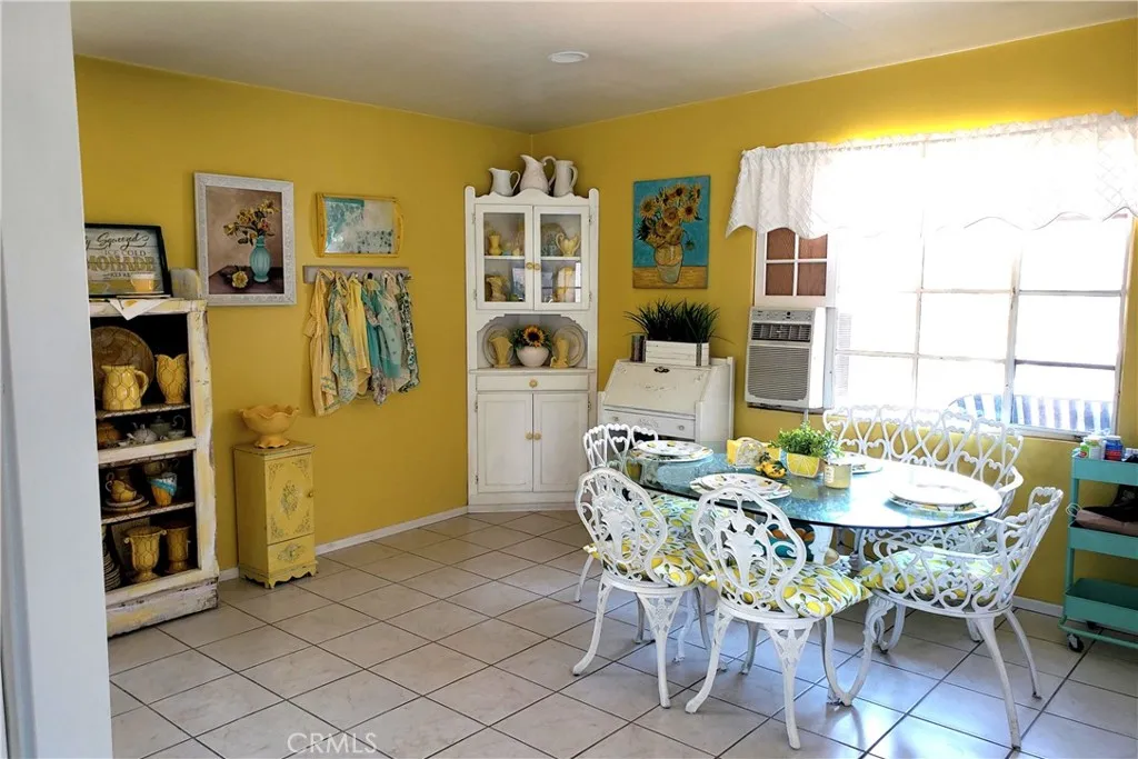 8110 Brownstone Street, Sunland, California 91040 home-pic-22