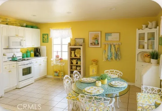 8110 Brownstone Street, Sunland, California 91040 home-pic-21