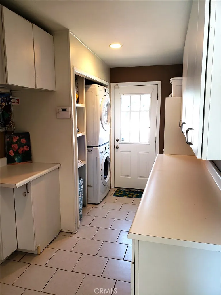 8110 Brownstone Street, Sunland, California 91040 home-pic-34