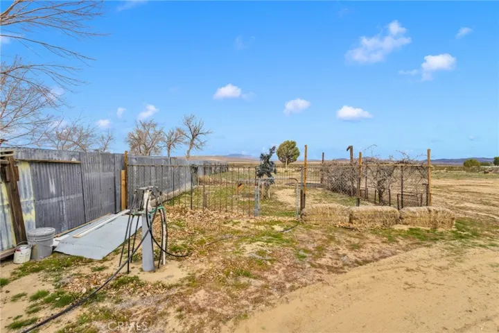 47424 Paddington, Landers, California 92285