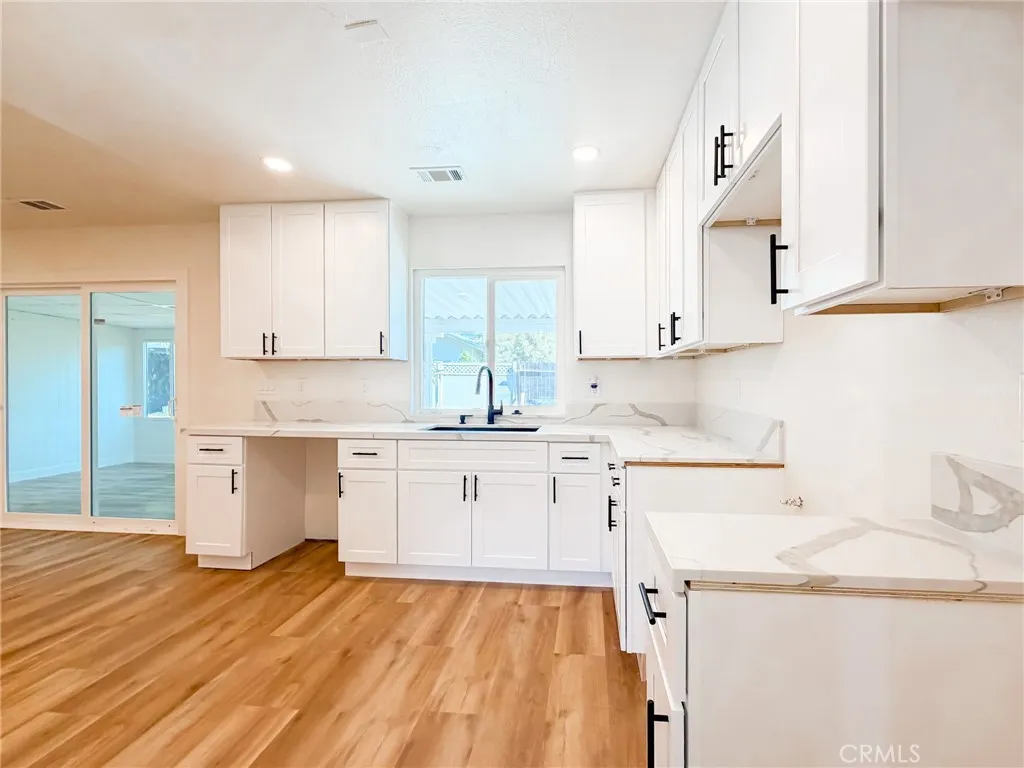 14708 Joshua Tree, Moreno Valley, California 92553 home-pic-9