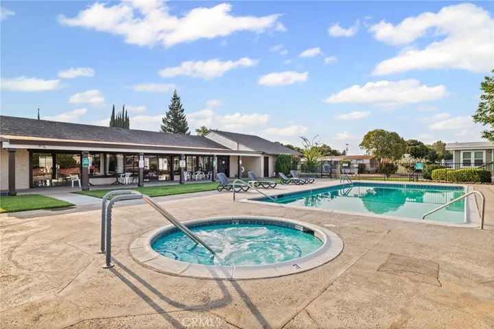 Community spa & Pool