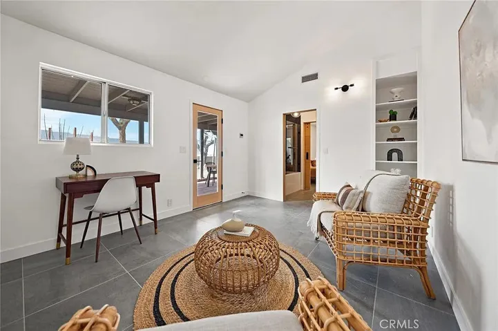 fbec1637bf9080fed2678dc5d8437377-uncropp