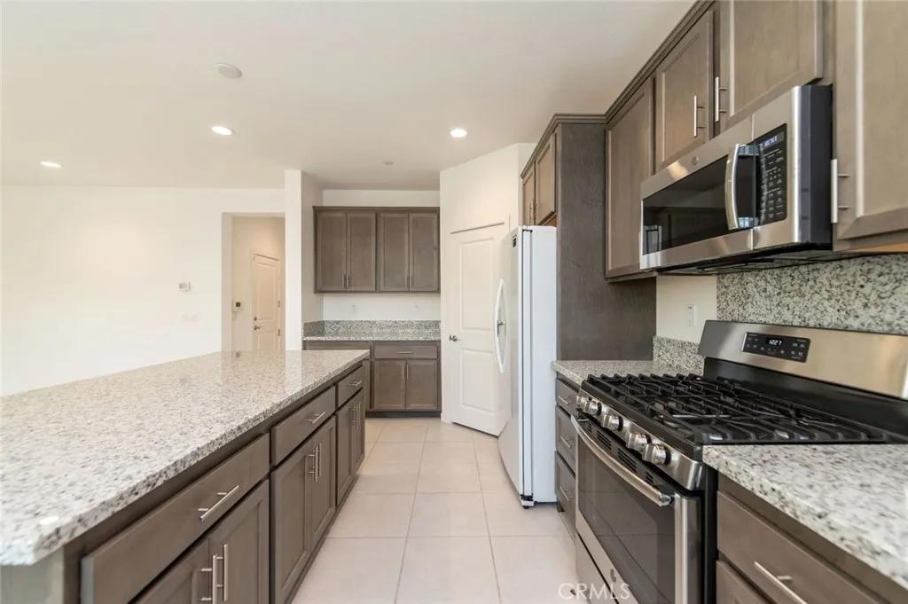 2838 E Clementine, Ontario, California 91762 home-pic-7