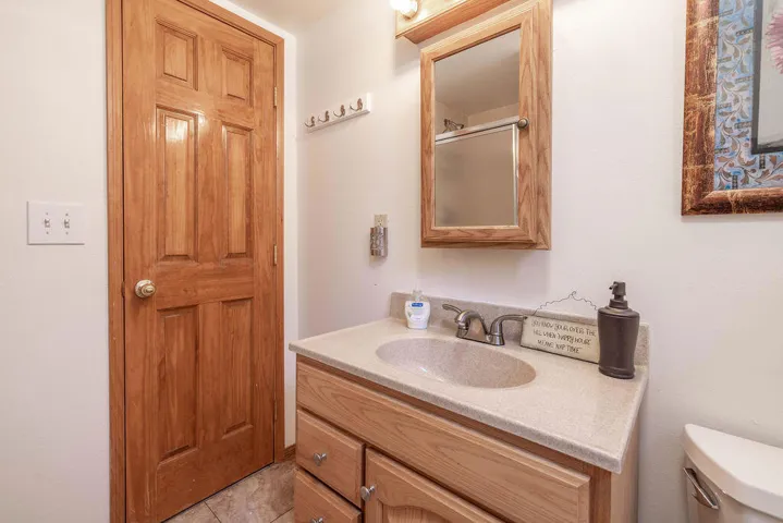 2ndBathroom2-3900