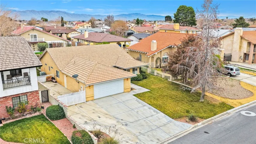 13287 Sea Gull Drive, Victorville, California 92395