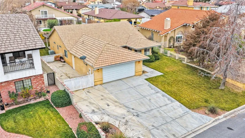13287 Sea Gull Drive, Victorville, California 92395