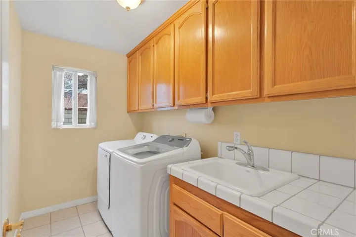 13287 Sea Gull Drive, Victorville, California 92395