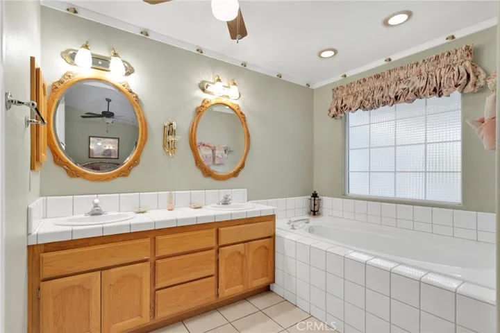 13287 Sea Gull Drive, Victorville, California 92395