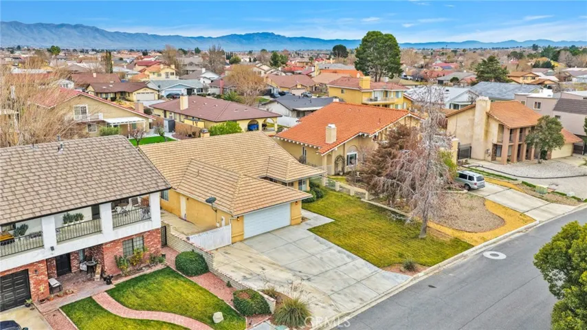 13287 Sea Gull Drive, Victorville, California 92395