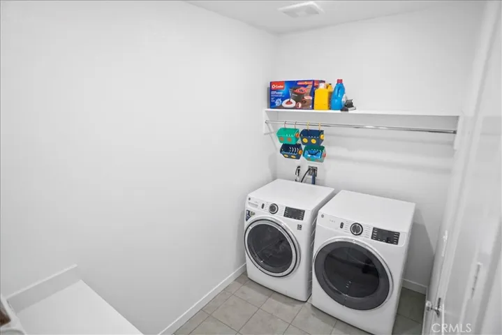 27410 N Merlin 205, Valencia, California 91381