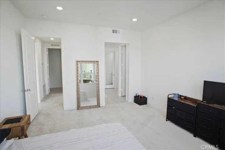 27410 N Merlin 205, Valencia, California 91381