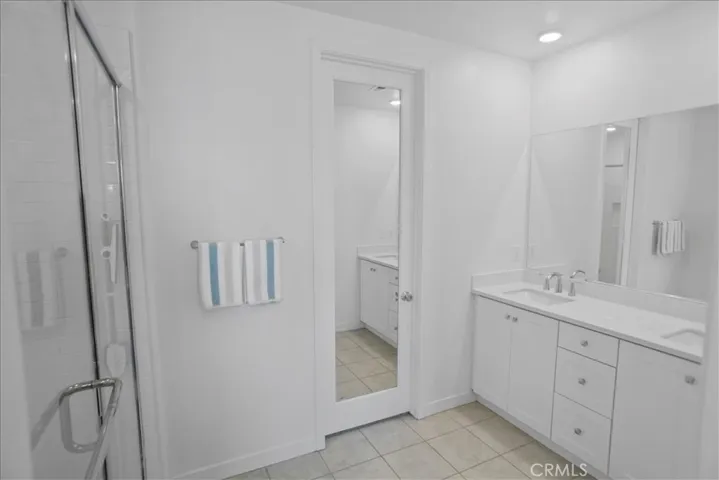 27410 N Merlin 205, Valencia, California 91381