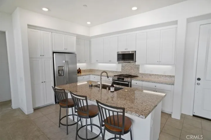 27410 N Merlin 205, Valencia, California 91381