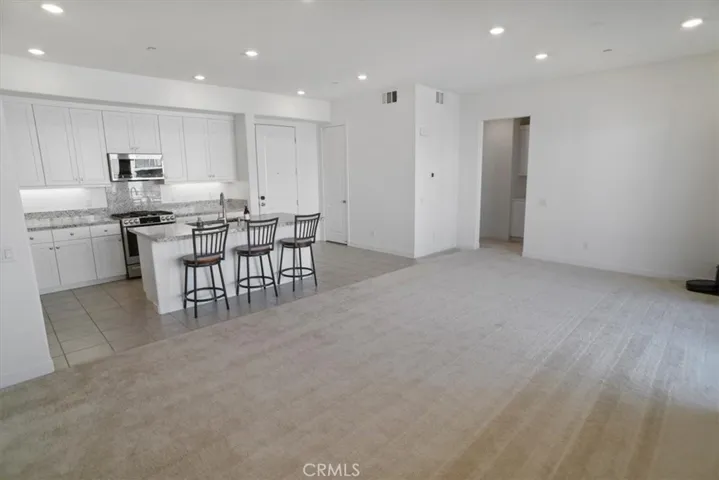 27410 N Merlin 205, Valencia, California 91381