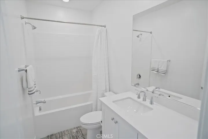 27410 N Merlin 205, Valencia, California 91381